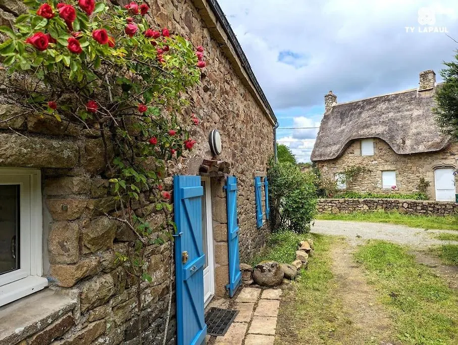 Holiday home Maison Bretonne Conviviale Decoree Avec Soin Locoal-Mendon